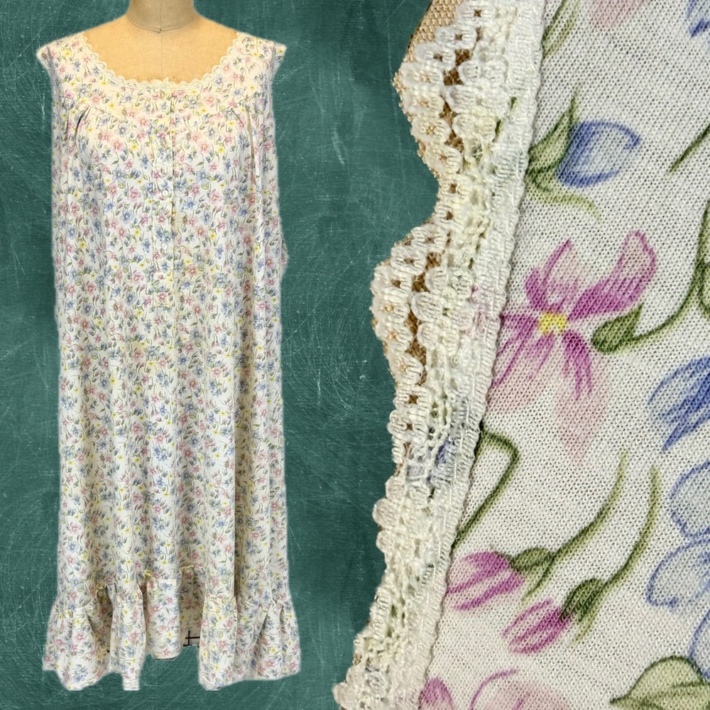 VINTAGE Barbizon cottage ditsy floral summer cotton nightgown ruffle 80s